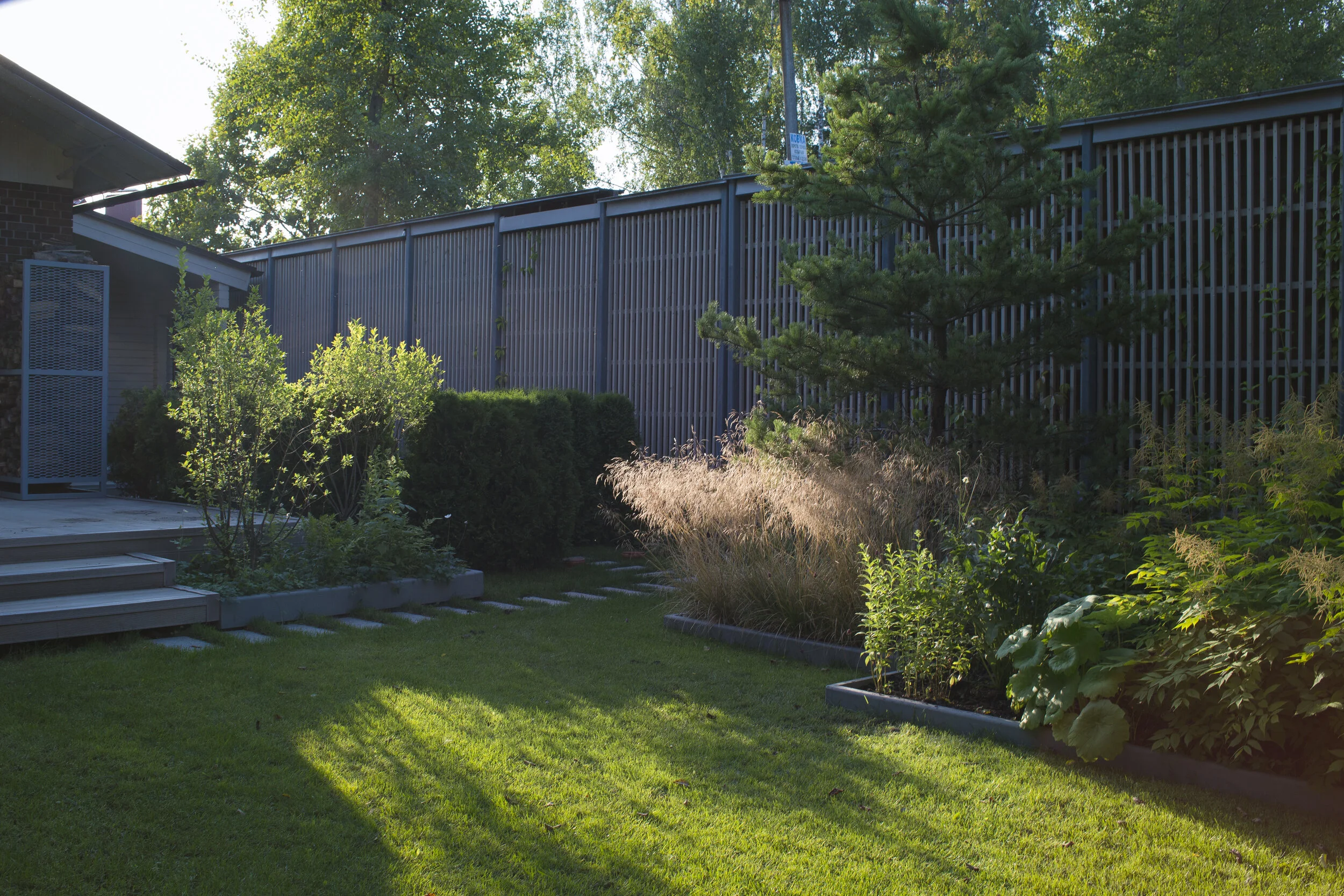 Club 2071 Woodland Garden